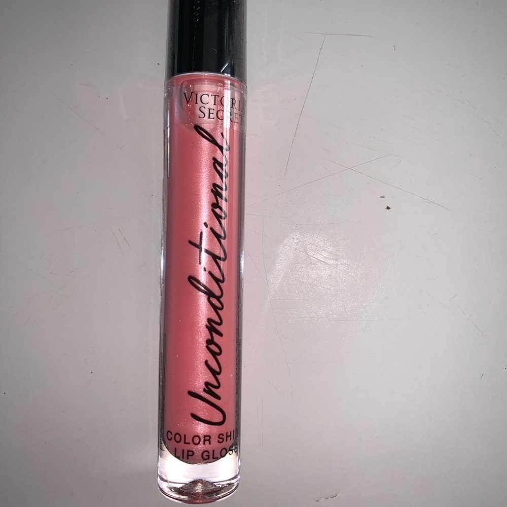 Victoria’s Secret Unconditional Lipgloss